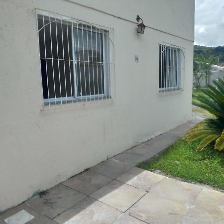 Casa Agradavel Em Camboriu Com Estacionamento No Patio别墅 外观 照片